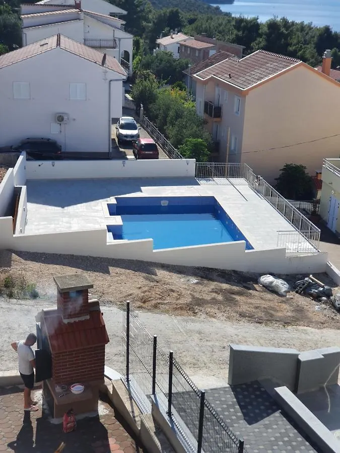 Apartman Tamara Traù 0*,