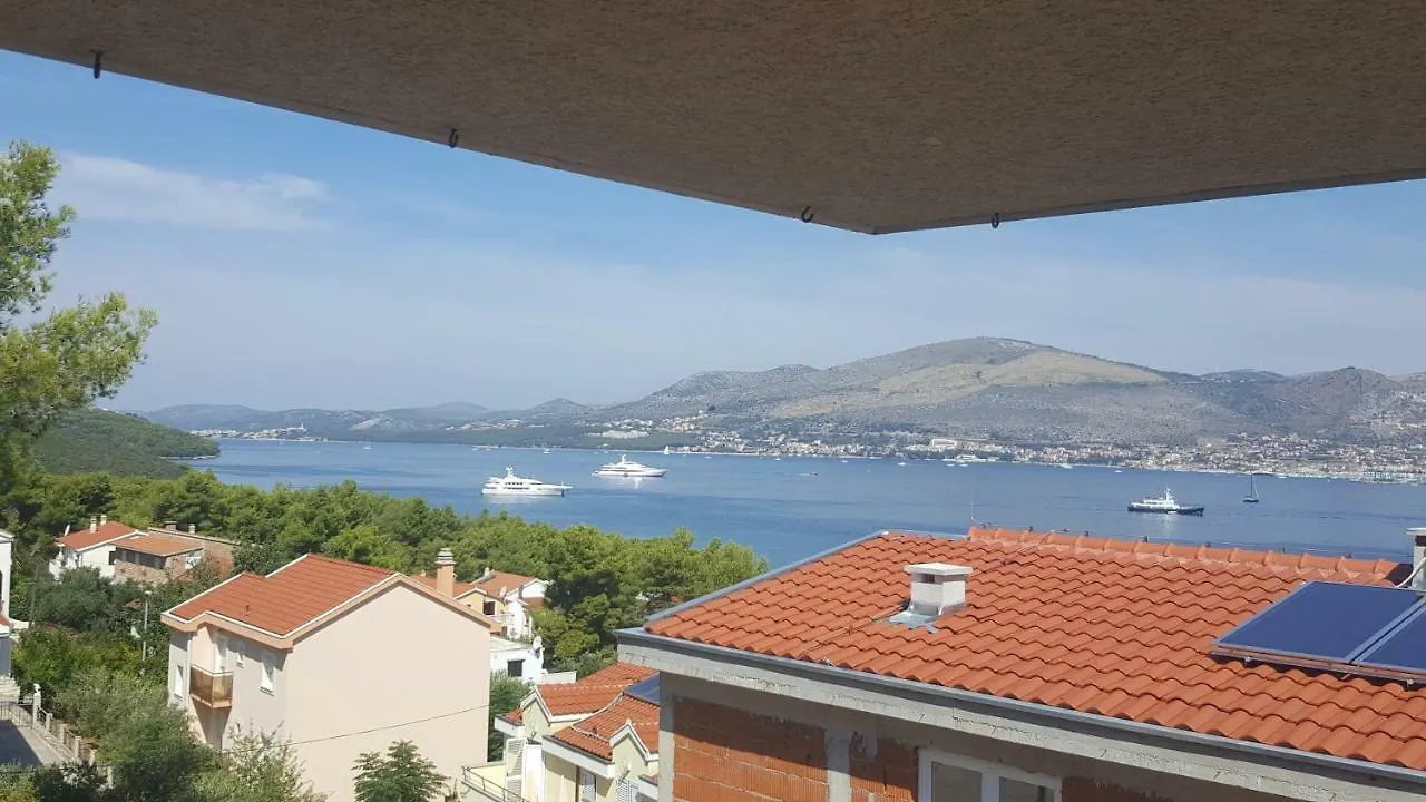 Apartman Tamara Traù 0*,  Croazia